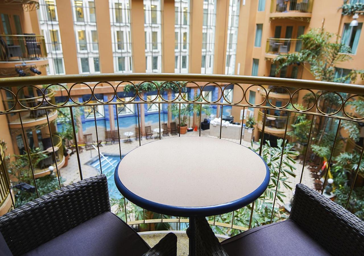 Palace Royal Hotel 4*