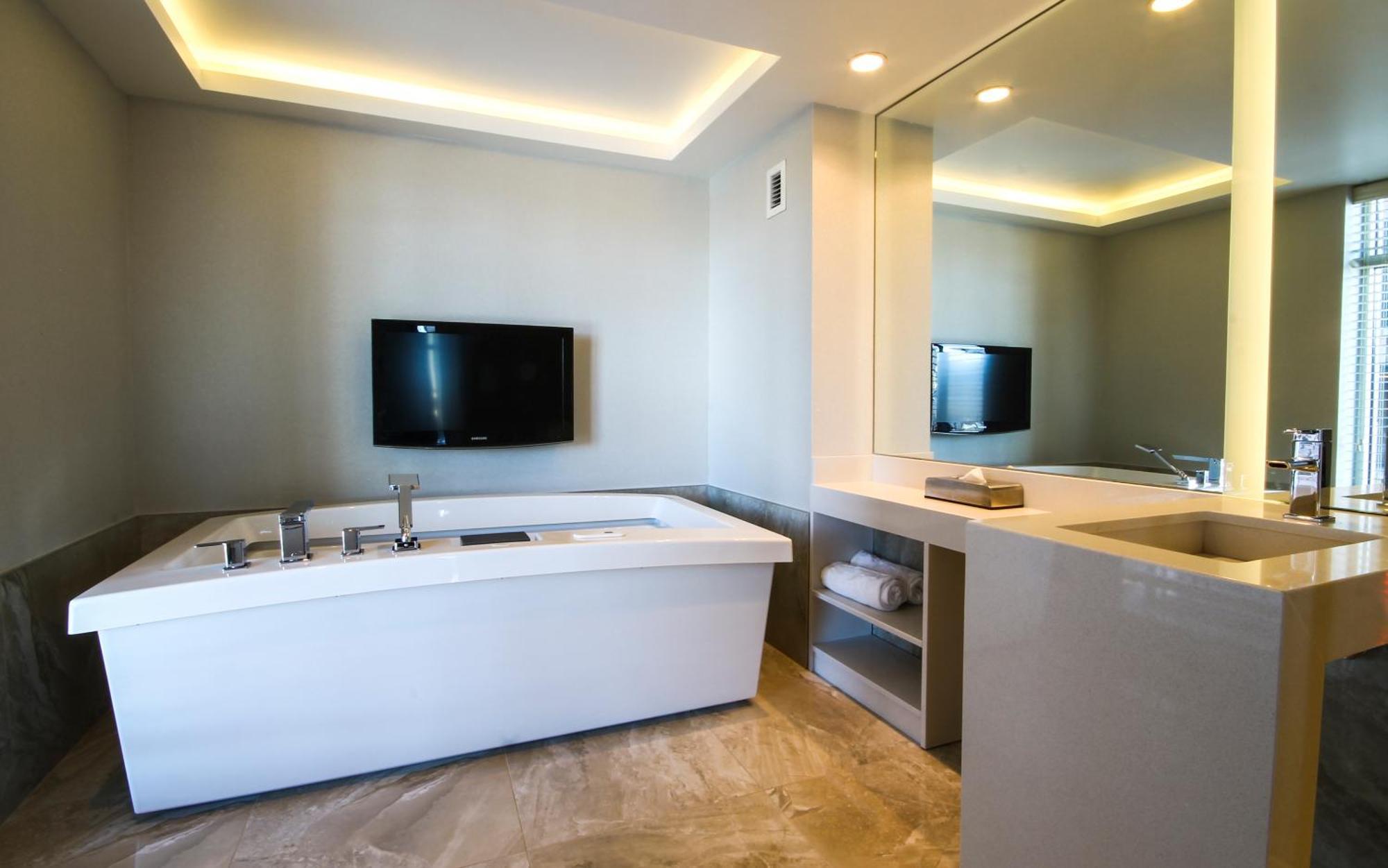 Hotel Palace Royal 4*
